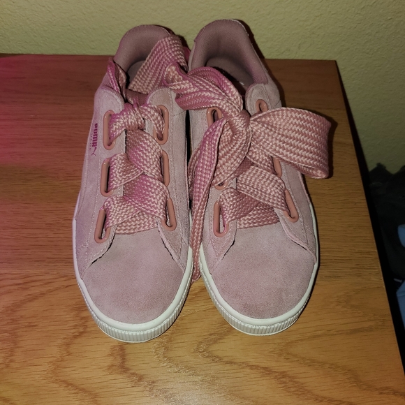 Puma Pink shoes - Picture 4 of 5